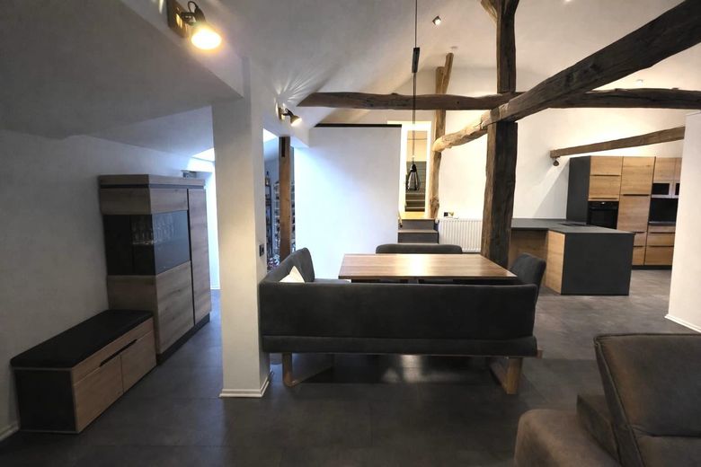 Forsthaus / Chalet in Alleinlage * Kernsaniert * – Foto 4