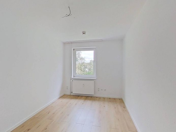 Großzügige 3-Zi.-Whg. mit BALKON in ruhiger Wohnlage – Ansicht I: Schlafzimmer II