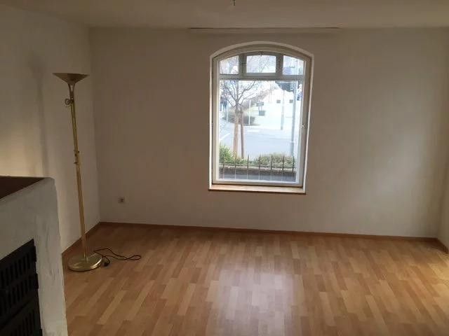 Erdgeschoss Wohnung ab sofort zu vermieten – Wohnzimmer