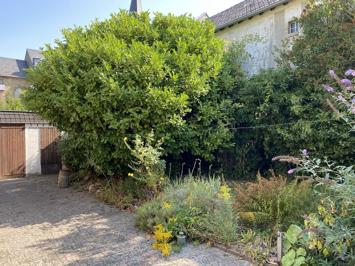 Idyllischer Rückzugsort: Charmantes Bruchsteinhaus mit toskanischem Innenhof – Innenhof