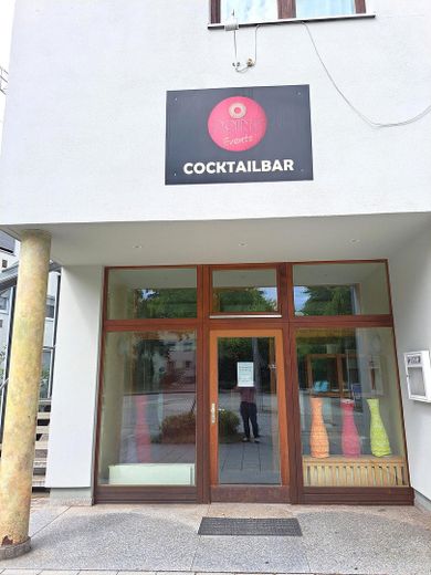 Bar-Bistro "POINT" Eingang
