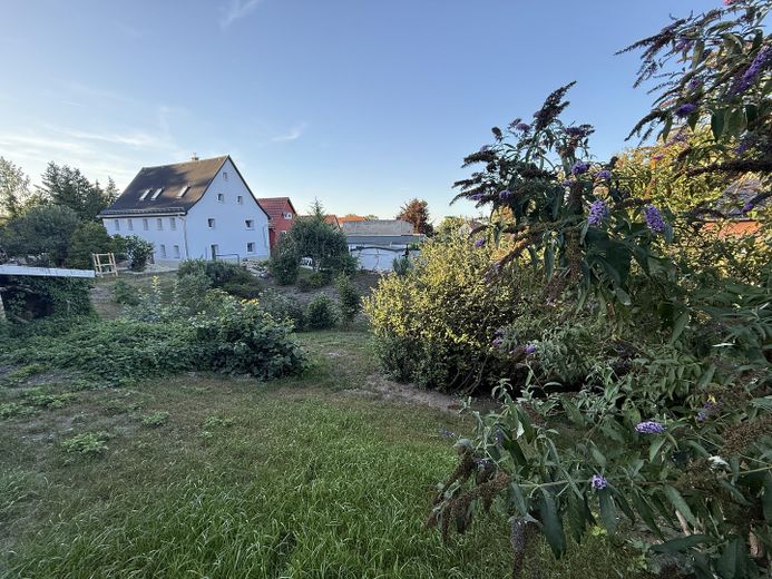 Wohnen wie im Eigenheim: 4,5-Raum-Maisonette im 2-FH, Garten, Erstbezug, Energiesparhaus – Garten