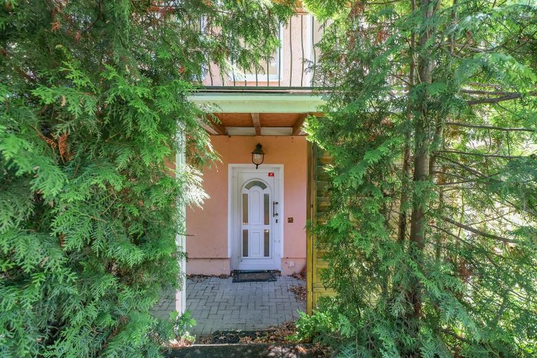 PROVISIONSFREI (Privatverkauf): Große 4-Zimmer-Wohnung in historischen Villa am Naturschutzgebiet – Foto 23