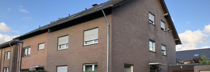 Beste Wohnlage in Aachen-Brand - Ihr neues Zuhause mit Garten und vielseitiger Nutzung – Hausansicht vorne