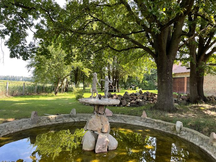 Hofscheune Springbrunnen