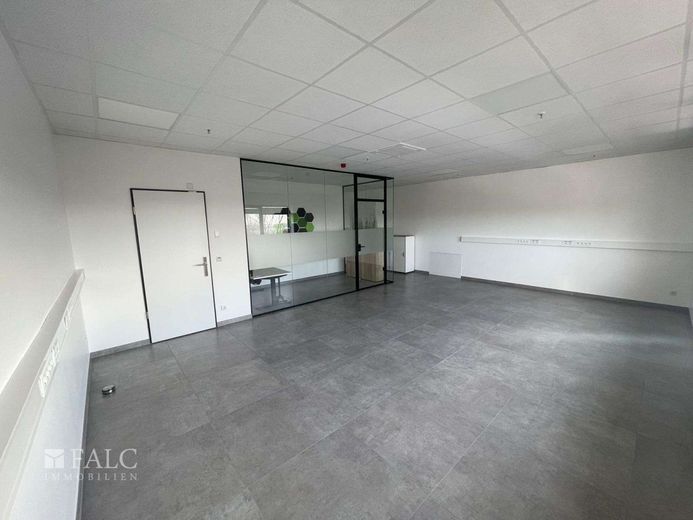 Moderne &amp; repräsentative Büroflächen am Piepersberg. – Büro