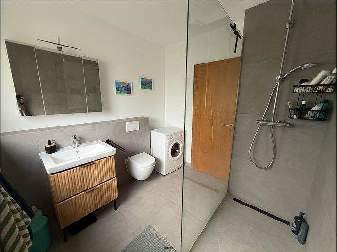 wunderschöne große Wohnung in Köln Weiß – Foto 18