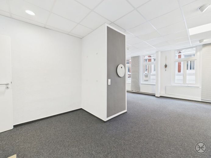Neuer Preis // Hochwertige Gewerbefläche in zentraler Innenstadlage // Fußgängerzone // Oldenburg – CAM05560G0-PR0017-STILL020