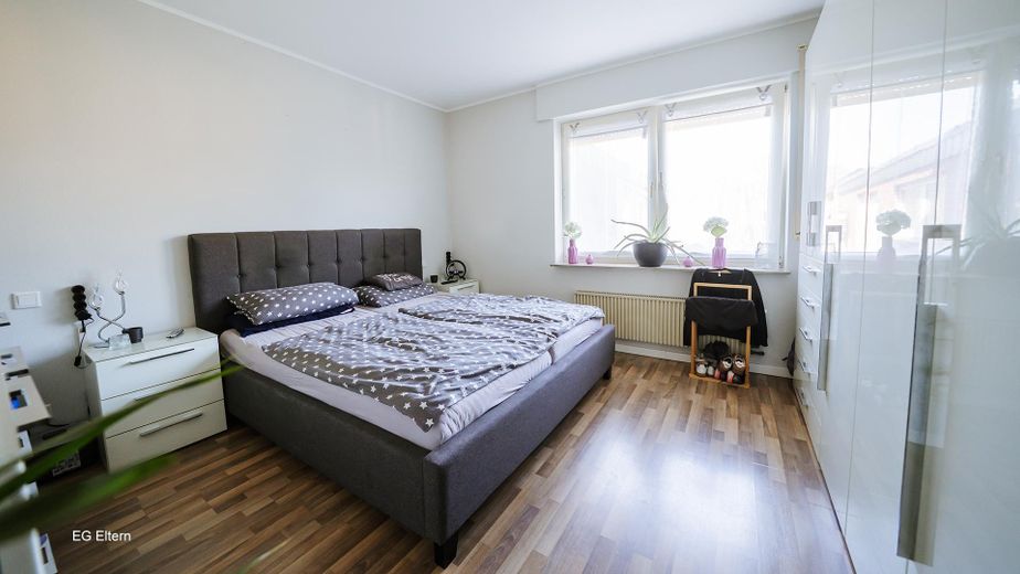 Casa unifamiliar bien cuidada con apartamento independiente, 165 m², parcela de 900 m² – Foto 5