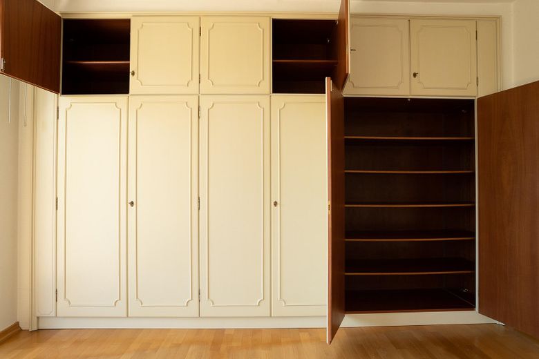 Einbauschrank