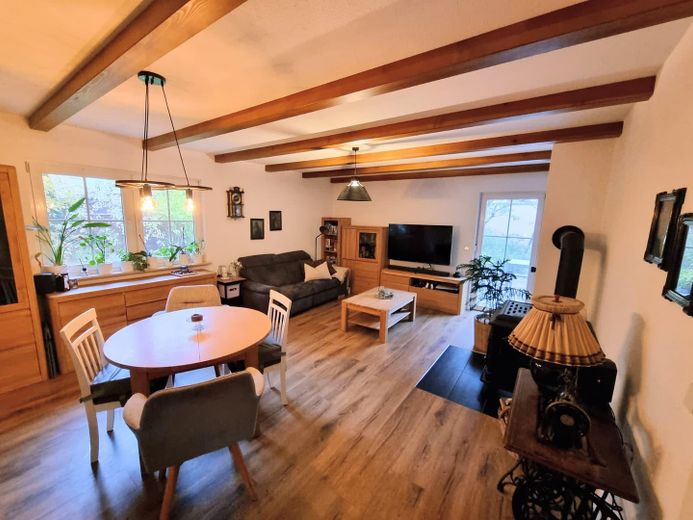 Wohnzimmer und Kamin