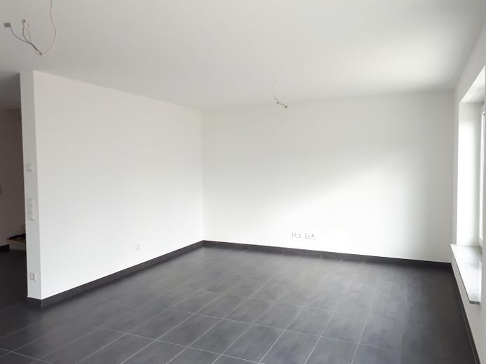 Doppelhaushälfte mit Garten – EG - Wohnzimmer