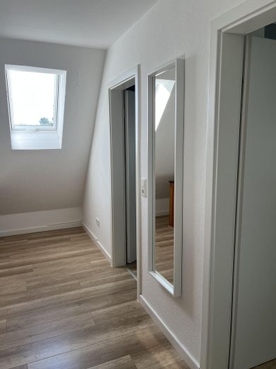 Einfamilienhaus Neerstedt (zentral) – Flur oben