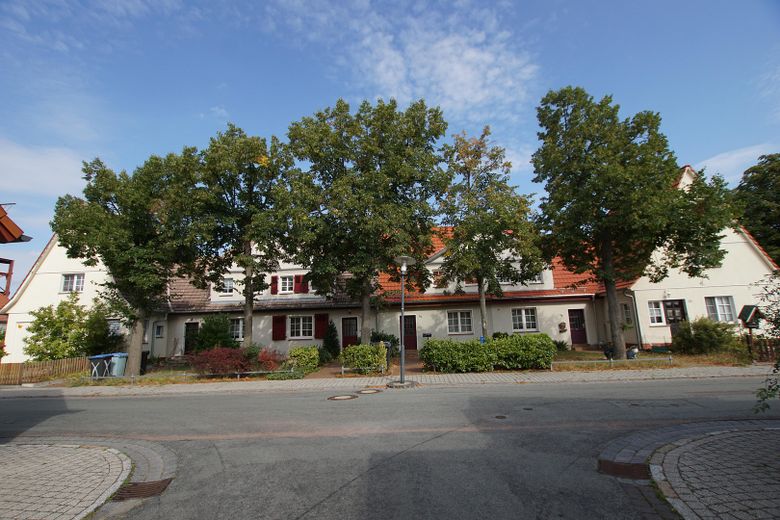 hochwertig saniertes Reihenhaus mit EBK, Wintergarten, provisionsfrei – Gebäudekomplex