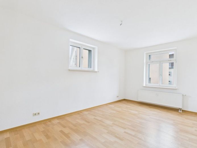 Lichtdurchflutetes Wohnglück in Chemnitz: Ihr neues Zuhause mit Wohlfühlgarantie! – Foto 1