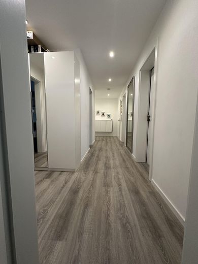 Appartamento di 4,5 locali a Benningen – senza provvigione – Diele (Blick vom Schlafzi)