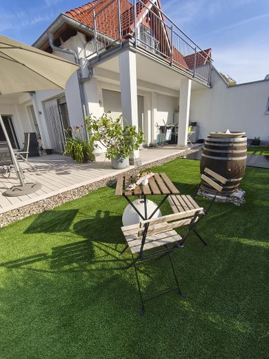 Appartamento di 5 locali con grande giardino pensile - senza commissioni! – Dachgarten - eine Oase im Ort