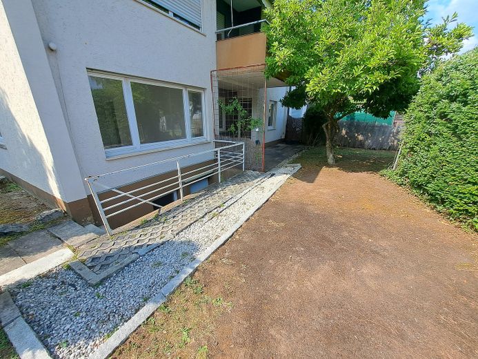 Gartenanteil  + Terrasse + Hobbyraum am Rande von Rudersberg – Garten