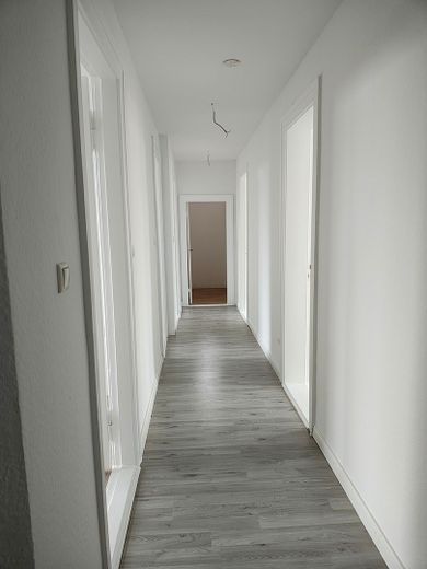 Gräumige 4-Zi Altbau WHG mit Balkon – Foto 14