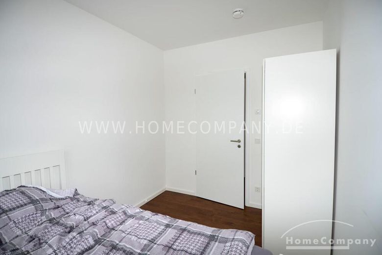 Exklusive, voll möblierte 4-Zimmer-Neubauwohnung mit Terrasse und Golfplatzblick in Berlin-Kladow – 64b6eed47a67e0caeaf3cff1410191164b3dcc20.jpg