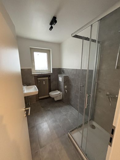 Sanierte 3-Zimmer Wohnung - inkl. EBK – Bad mit Dusche