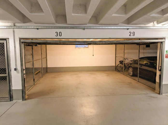 Tiefgaragenstellplatz