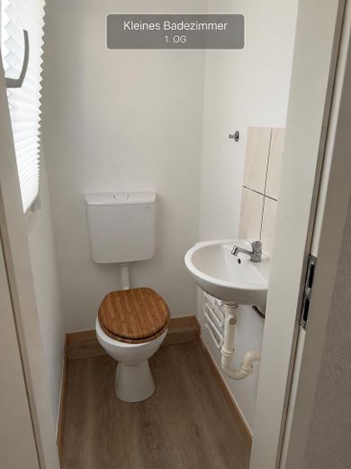 Heinrichstraße 50 – Gäste WC mit Waschbecken
