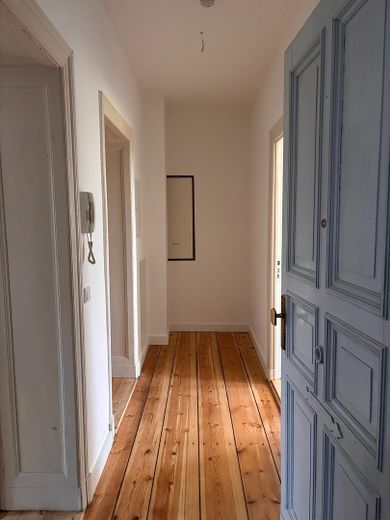 2-Zimmer-Altbauwohnung in Neubauqualität – Blick in die Wohnung