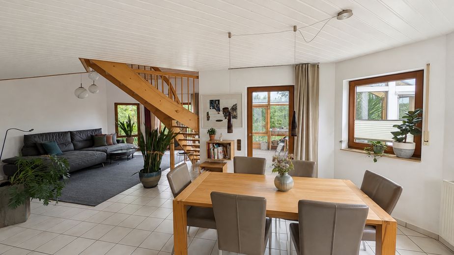 Habiter et travailler sous le même toit – Esszimmer- KI