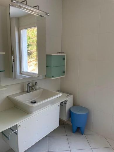 Maison familiale au parc thermal de Königstein – Duschbad