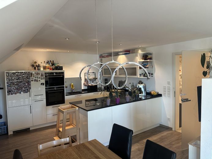 Klimaanlage! Smart-Home Traum in moderner 3-Zimmer Wohnung – Küche 2