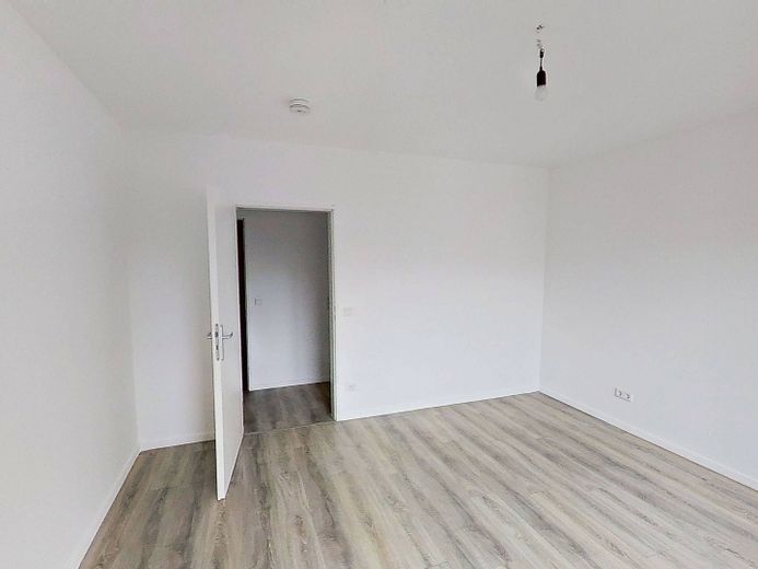 Moderne 3-Zi.-Whg. mit BALKON in Duisburg-Marxloh – Ansicht II: Schlafzimmer I
