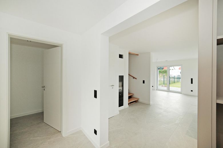 602 m² arsa, stüdyo ve en modern bina teknolojisine sahip seçkin yeni yapım ikiz ev – Fotoğraf 18
