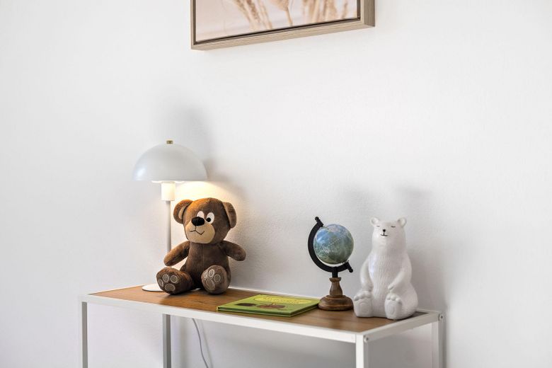 Wprowadź się od zaraz! Jasne, zmodernizowane w 2026 r. mieszkanie 3-pokojowe z balkonem od strony południowej w Neutraubling – Detail - Kinderzimmer