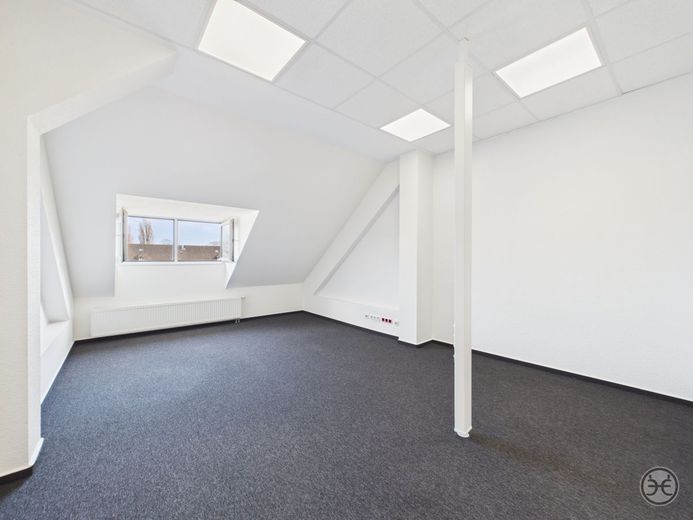 5 Einzelbüros für Co.Worker, Selbständige &amp; Co. | Kreyenbrück | Oldenburg – Eden-Ehbrecht-Immobilien_Vermietung_Einzelne-Büroräume_Kreyenbrück_013