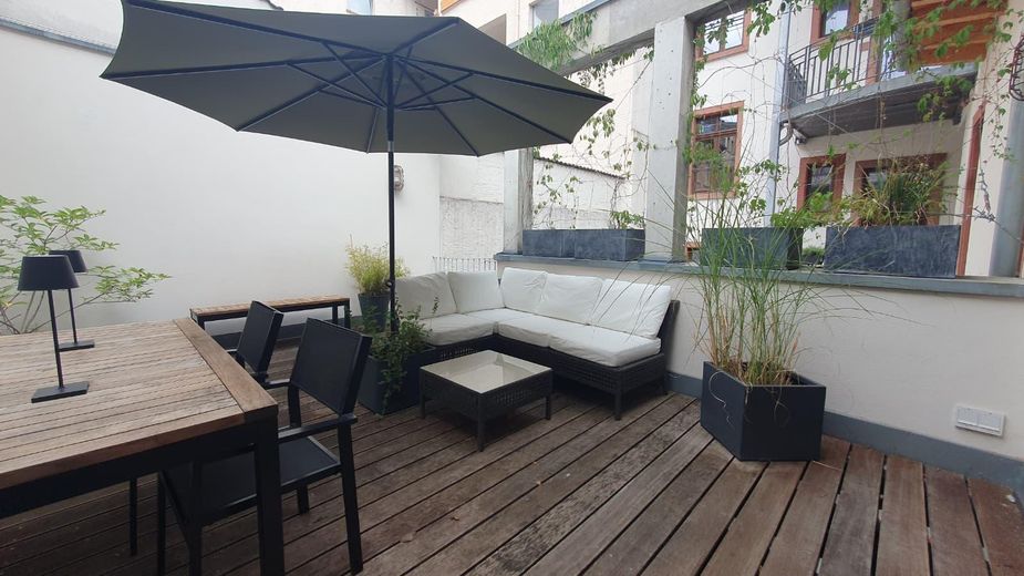 Exklusive Maisonette-Loft mit charmanter Innenhofterrasse an der Kupferbergterrasse – Terrasse