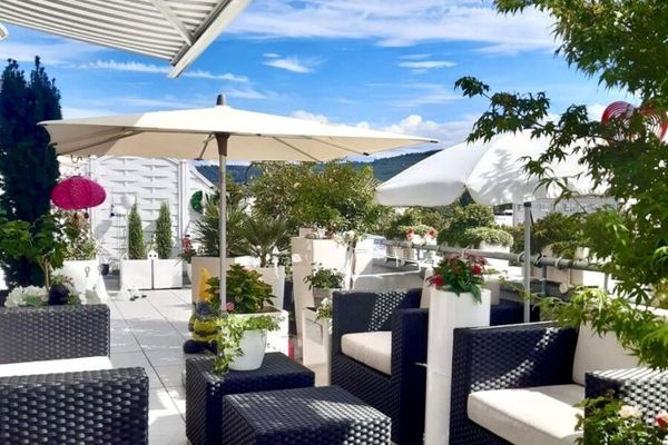 Über den Dächern von Ettlingen: Exklusive Maisonette-Penthousewohnung mit sonniger Dachterrasse