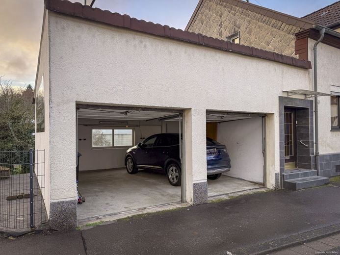 Doppelgarage