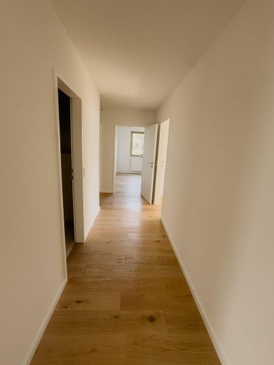 Sofort bezugsfrei nach Renovierung | Findorff | Garage | provisionsfrei | nahe Bürgerpark – Flur