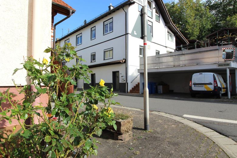 Familienglück trifft Wertbeständigkeit- Immobilie mit Perspektive- PV Anlage – Foto 3