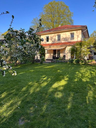 Exclusive villa in a sunny southwest location with a unique plot – Foto 18