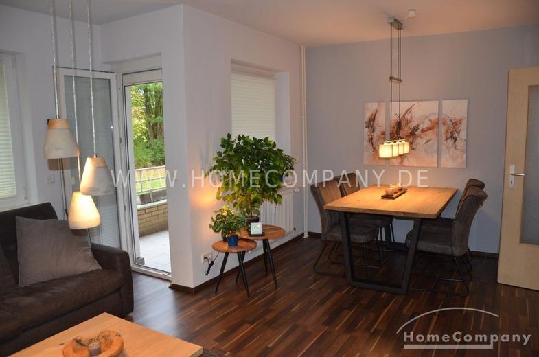 Moderne, schöne 2 Zi.Whg., möbliert, mit Balkon und PKW Stellplatz in ruhiger Lage. – 82948acb5f8ee727d208d649c8248e9efd98528b.jpg