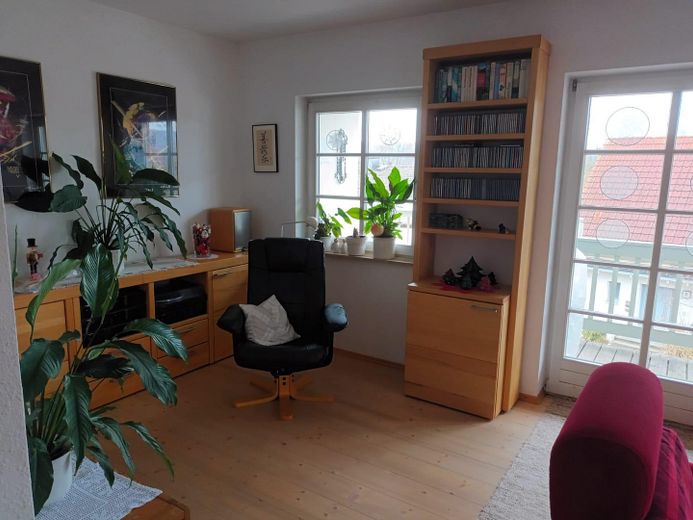 Schöne 6 Zimmerwohnung in Dogern mit großem Balkon – Wohnzimmer
