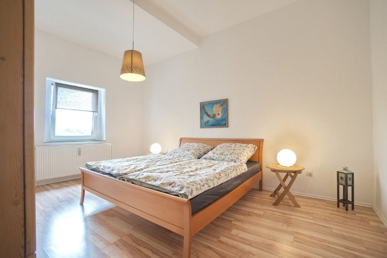 Bright, modern and comfortably furnished apartment in a quiet location near tram route – d12eeb04a30b3ff3270db504f1e53bfce0d84628.jpg
