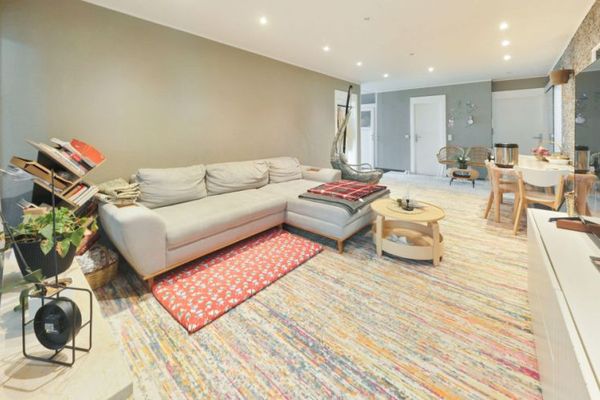 Wonen boven de daken – penthouse met uitzicht op de Gifizsee