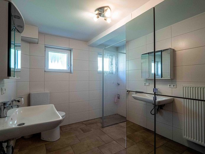 EG - renoviertes Bad