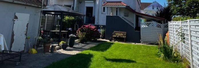 Casa unifamiliare in vendita con bel giardino a Wilhelmshaven.