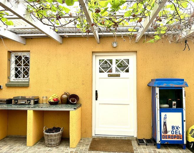 Villa mit Gutshauscharakter auf 3500m²-unverbaubarer Seeblick in Kieler Stadtrandlage – Platz für eine Außenküche