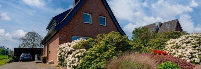 Bedburg-Hau: Zwei Einheiten, viele Möglichkeiten – attraktives Doppelhaus mit Potenzial
