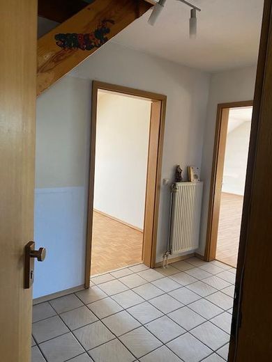 4-Zi. ETW 92 qm – Blick vom Flur in WZ und SZ 1